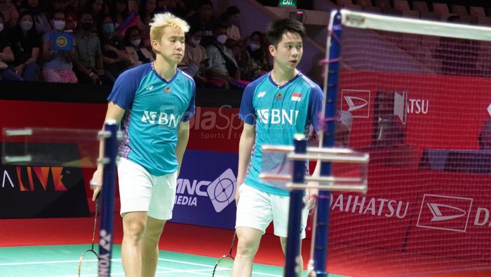 Pasangan ganda putra Indonesia, Marcus Fernaldi Gideon/Kevin Sanjaya Sukamuljo, pada babak kedua Indonesia Masters 2023 di Istora Senayan, Jakarta, Kamis (26/1/2023).