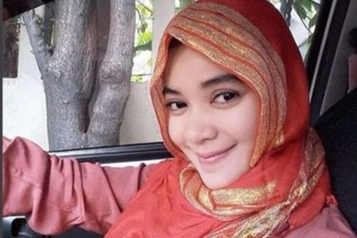 Wulan Mayasari, istri kedua Opick