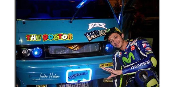 Meme Kocak Angkot Bareng Valentino Rossi Ini Singkatan Aragon Yang Baru Motorplus Online Com