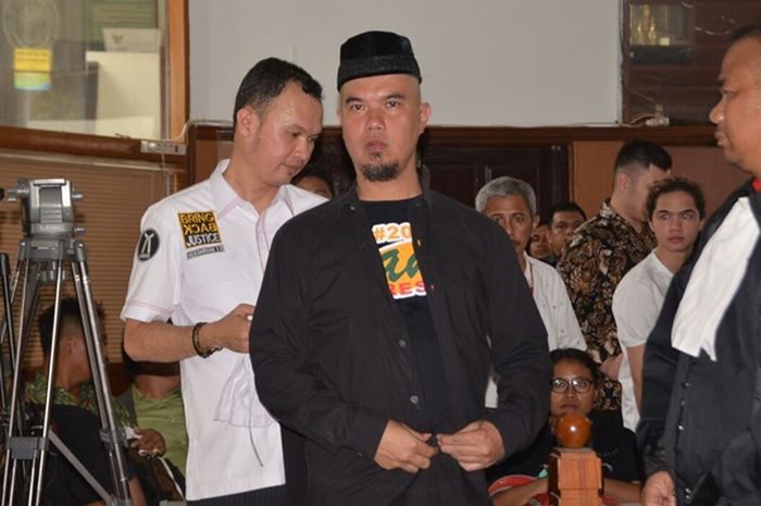 Ahmad Dhani saat Grid.ID temui di PN Jakarta Selatan pada Senin (16/4/2018).