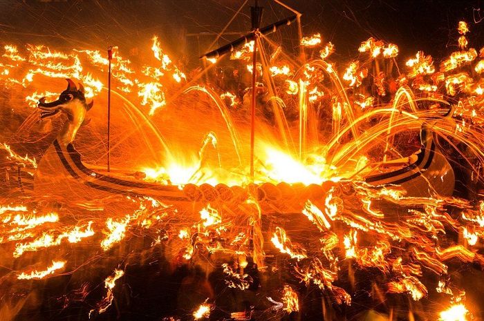 Tradisi <a href='https://medan.tribunnews.com/tag/pemakaman' title='pemakaman'>pemakaman</a> Viking
