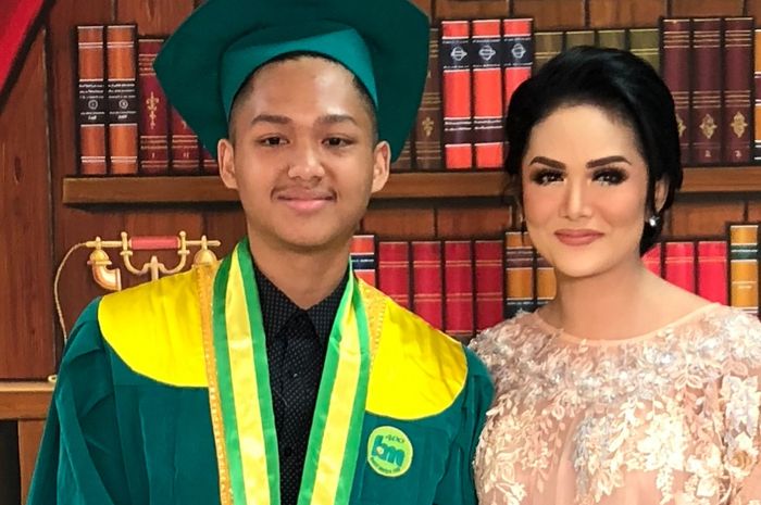 Doa Krisdayanti di Ulang Tahun Azriel Hermansyah ke-18 Mengharukan!
