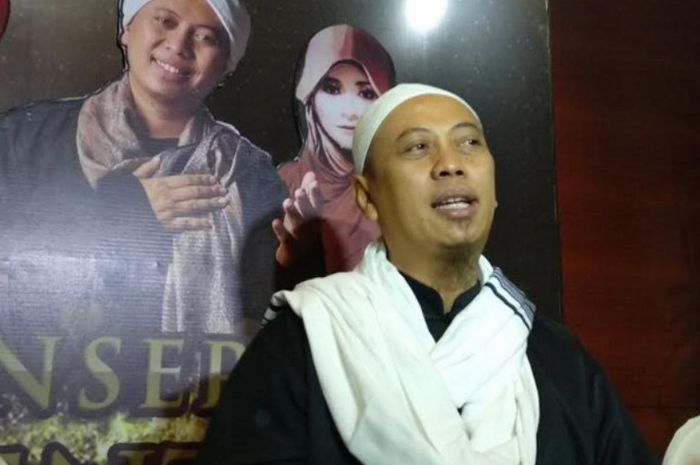 Opick saat Grid.ID temui usai pers konferensi konser amal di Djakarta Teater, Sarinah Thamrin, Jakarta.