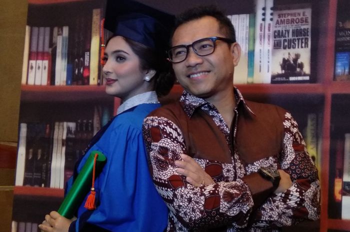 Ashanty dan Anang Hermansyah di Jakarta Convention Center, Senayan, Jakarta Pusat, Rabu (1/8/2018).
