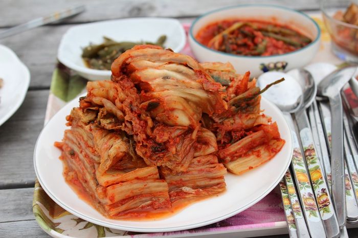 Manfaat tak terduga dari mengonsumsi kimchi