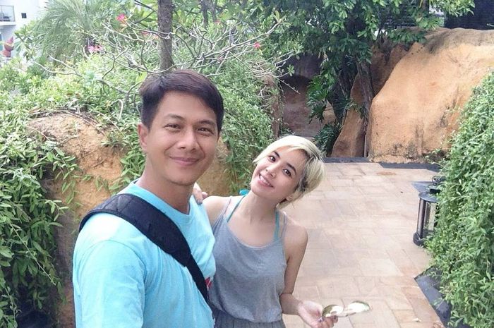 Delon dan Yeslin Wang