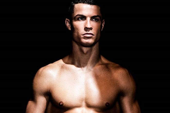 Cristiano Ronaldo tak melewatkan jadwal latihan meski sedang berlibur di Dubai.