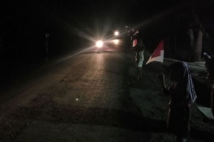Momen Haru Saat Jenazah Korban Pembantaian KKSB Papua tiba di NTT