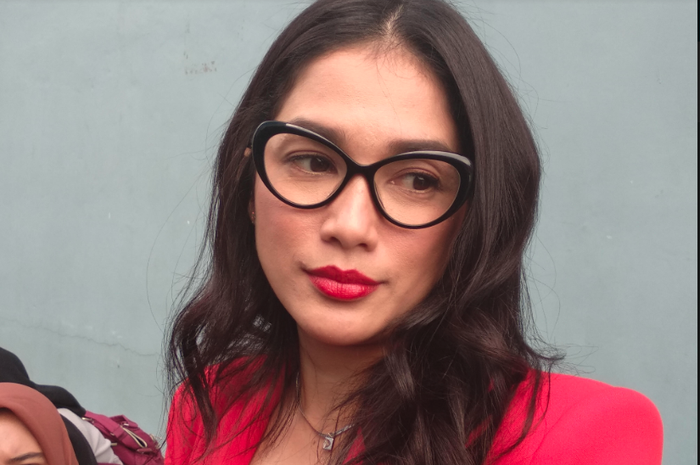 Ussy Sulistiawaty dikawasan Tendean, Jakarta Selatan, Rabu (19/12/2018)