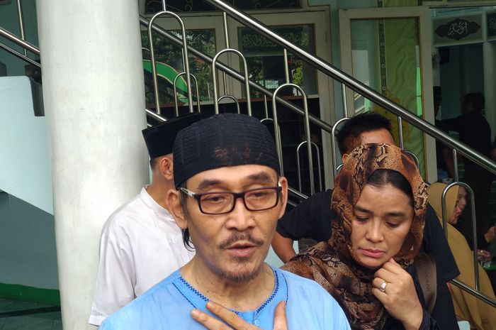 Denny Arantika saat ditemui pada saat pemakaman Dian di tanah wakaf Mesjid Ibadurrahman, Ciracas, Jakarta Timur, Jumat (28/12/2018)