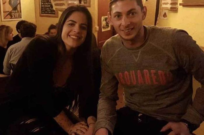 Emiliano Sala bersama kekasihnya, Luiza Ungerer.