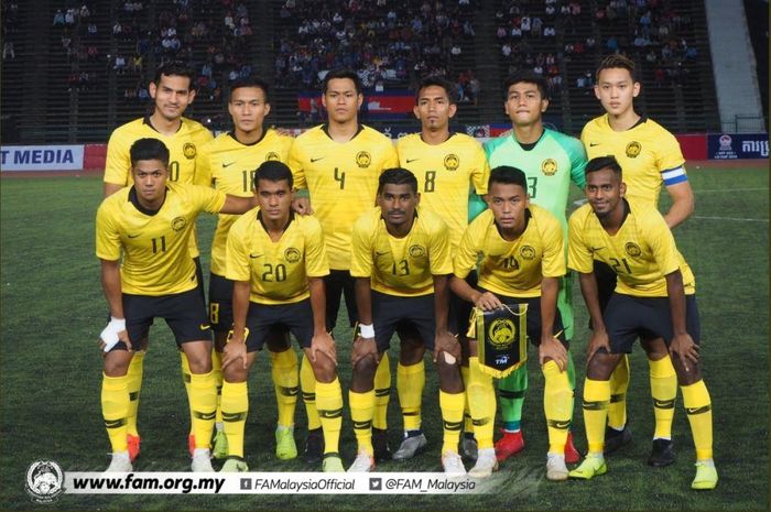 Para pemain timnas U-22 Malaysia berpose jelang duel kontra Kamboja di Piala AFF U-22, 18 Februari 2019.