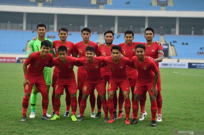 Skuat timnas U-23 Indonesia saat melawan Brunei Darussalam pada laga terakhir Grup K Kualifikasi Piala Asia U-23 2020 di Stadion Nasional My Dinh, Vietnam, Selasa (26/3/2019).
