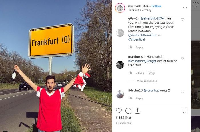 Fan Benfica yang tiba di kota yang salah untuk menyaksikan duel tandang Liga Europa kontra Eintracht Frankfurt, 18 April 2019.