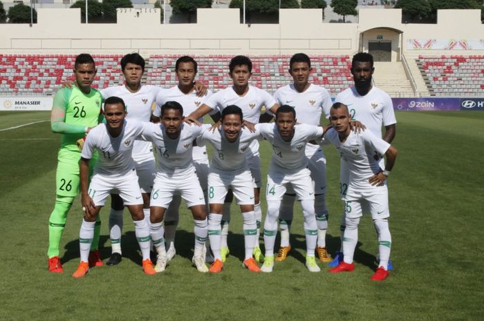 Skuat timnas Indonesia yang diturunkan sebagai starter XI kontra timnas Yordania, di Stadion King Abdullah II, Amman, Yordania, Selasa (11/6/2019).