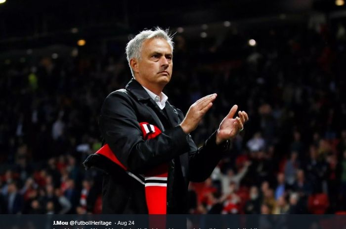 Momen Jose Mourinho sewaktu masih menjabat pelatih Manchester United.