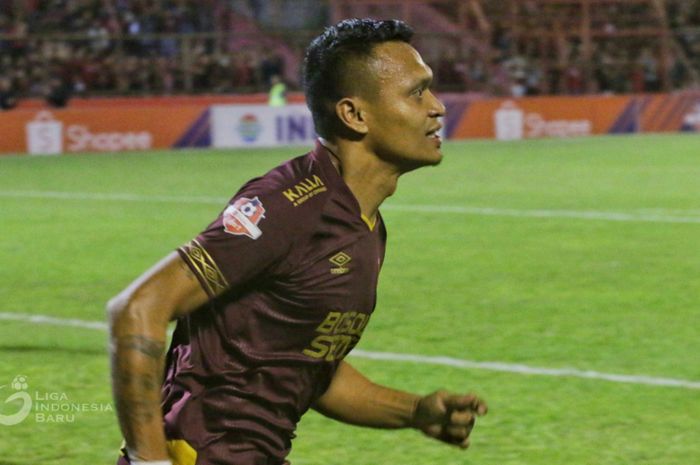 Pemain PSM Makassar, Ferdinand Sinaga
