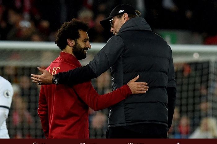 Mohamed Salah dan Jurgen Klopp berangkulan setelah Liverpool sukses mengalahk Tottenham Hotspur pada pekan kesepuluh Liga Inggris 2019/20, Minggu (27/10/2019)