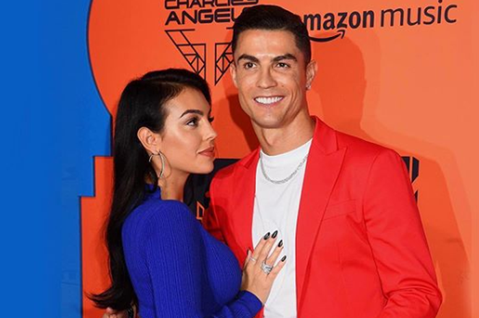 Cristiano Ronaldo dikabarkan menikah diam-diam dengan Georgina Rodr&iacute;guez.