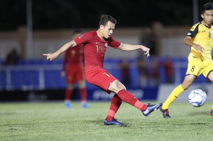 Pemain Timnas U-22 Indonesia, Egy Maulana Vikri, beraksi pada laga Grup B SEA Games 2019 kontra Brunei, Selasa (3/12/2019).