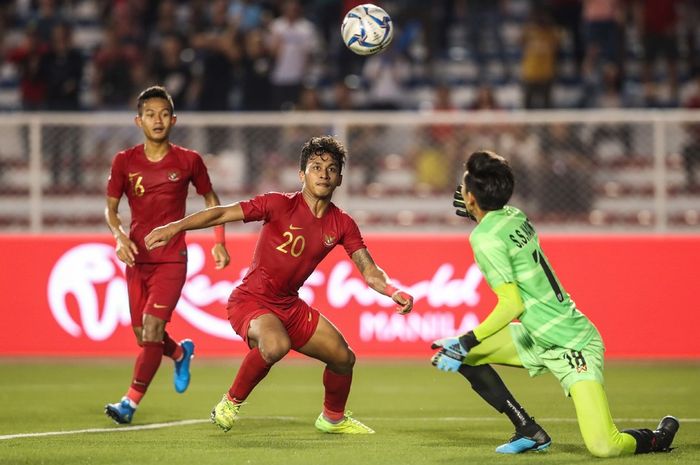 Pemain Timnas U-23 Indonesia Osvaldo Haay beraksi saat melawan pemain Timnas Myanmar dalam pertandingan Semifinal SEA Games 2019 di Stadion Rizal Memorial, Manila, Filipina, Sabtu (7/12/2019). Timnas Indonesia menang 4-2 dari Myanmar.