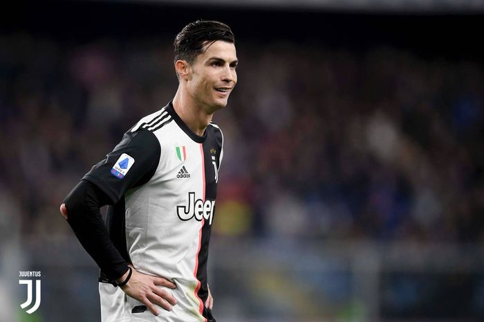 Ekspresi megabintang Juventus, Cristiano Ronaldo, dalam laga Liga Italia melawan Sampdoria di Stadion Luigi Ferraris, Rabu (18/12/2019).