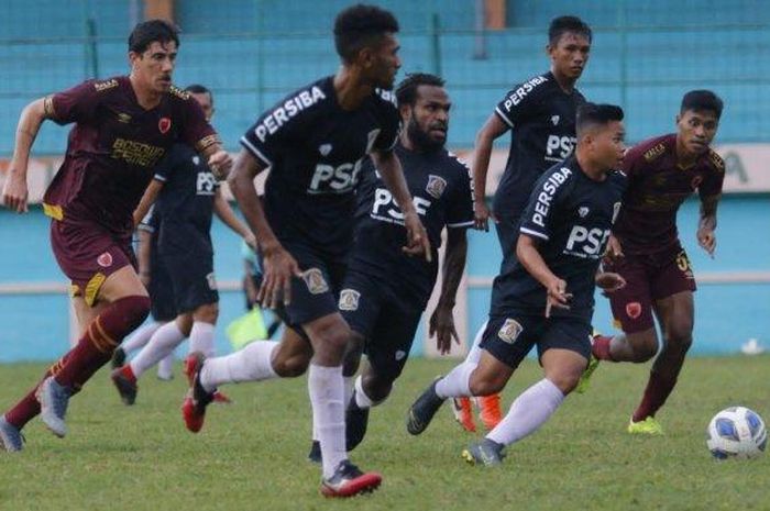 PSM Makassar bermain imbang 2-2 dalam laga uji coba melawan tim Liga 2, Persiba Balikpapan, di Stadion Mini Cibinong Bogor, Jawa Barat, Selasa (18/2/2020) sore. 