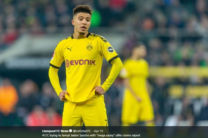 Winger Borussia Dortmund, Jadon Sancho, dilaporkan bakal segera merapat ke Manchester United.