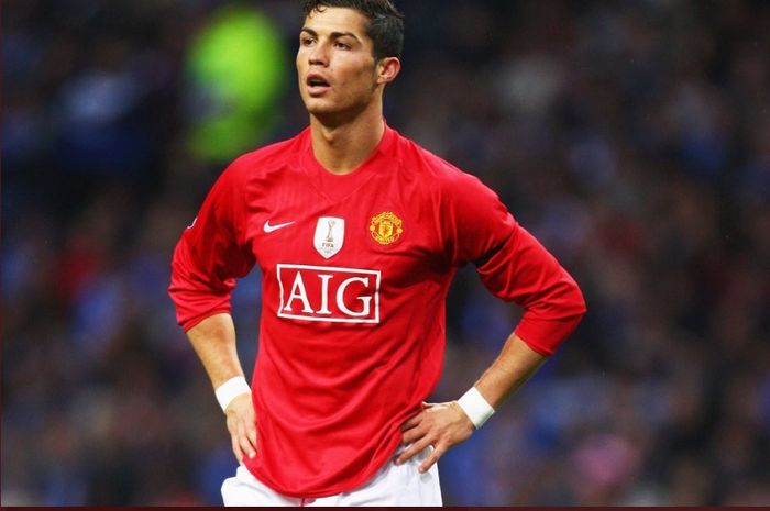 Megabintang asal Portugal, Cristiano Ronaldo, saat membela Manchester United.