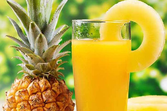minum jus kulit nanas agar bisa mencegah kolestrol naik saat lebaran