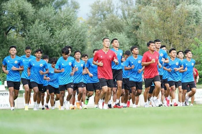 Skuad Timnas U-19 Indonesia berlatih dalam pemusatan latihan di Kroasia.