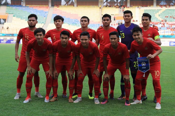 Skuad timnas U-19 Indonesia saat menghadapi Arab Saudi di Stadion Wibawa Mukti, Cikarang, Rabu (10/10/2018).
