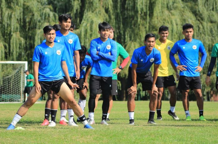 Timnas U-19 Indonesia asuhan Shin Tae-yong berlatih jelang melawan Qatar pada laga uji coba.