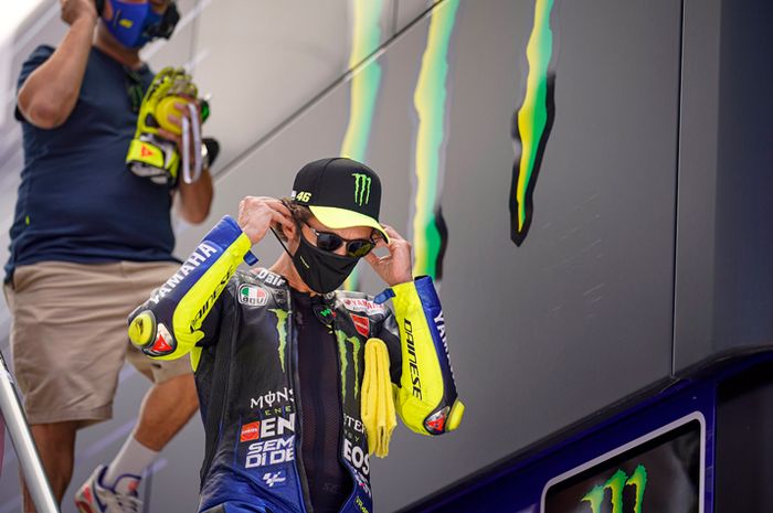 Banyak yang gak ngeh, Valentino Rossi bikin 2 rekor baru di MotoGP Catalunya 2020, Minggu (27/9/2020). Apa aja tuh?