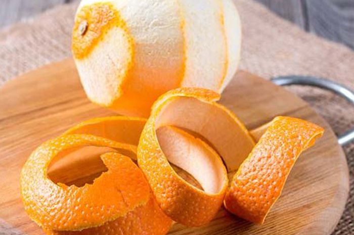 Coba letakkan kulit jeruk pada masakan anda dan lihat hasilnya