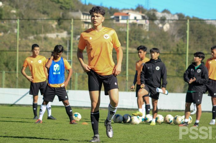 Amunisi Baru Timnas U-19 Indonesia, Luah Fynn Jeremy Mahesa, sudah mengikuti latihan bersama skuat Garuda muda di Kroasia.