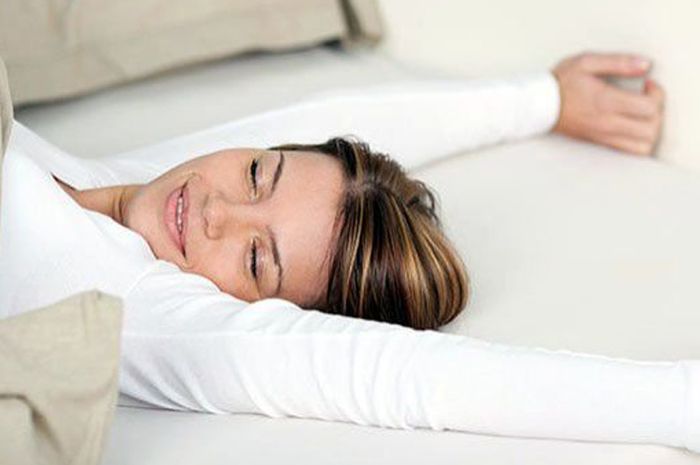Berikut adalah beberapa Manfaat tidur tanpa bantal
