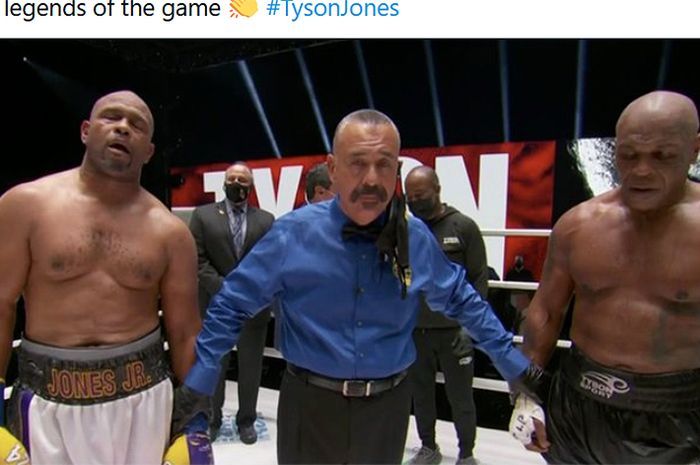 Hasil imbang mengakhiri laga Mike Tyson vs Roy Jones di Staples Center, California, Amerika Serikat, pada Minggu (29/11/2020).