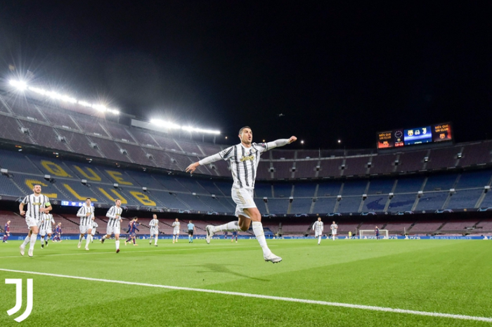 Selebrasi penyerang Juventus, Cristiano Ronaldo, atas gol pertamanya pada laga melawan Barcelona di Liga Champions.