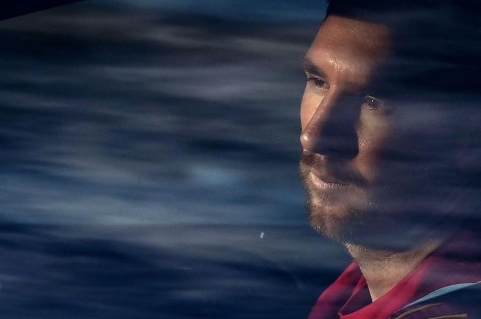 Megabintang Barcelona, Lionel Messi, frustrasi melihat timnya ditahan imbang 1-1 oleh Eibar pada pekan ke-16 Liga Spanyol.