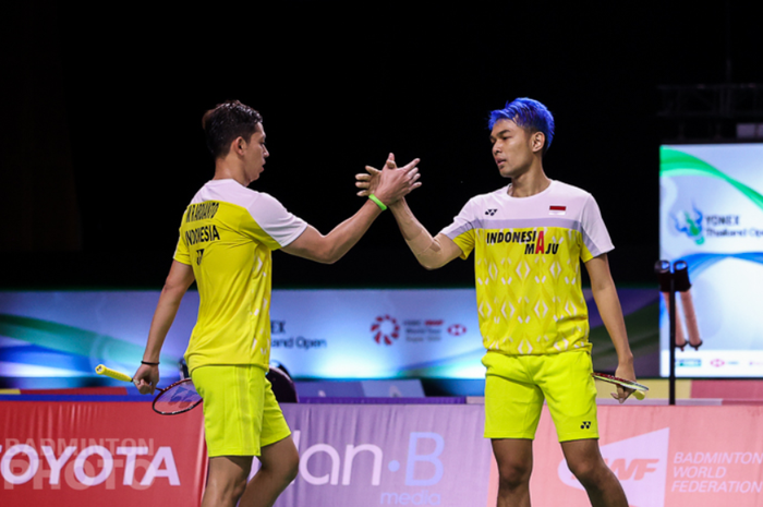Pasangan ganda putra Indonesia, Fajar Alfian/Muhammad Rian Ardianto, saat tampil pada ajang Thailand Open I 2021 di Impact Arena, Bangkok, Selasa (12/1/2021).