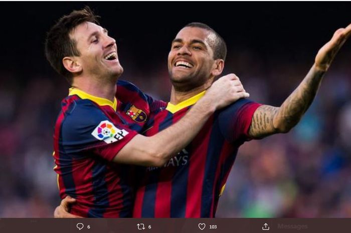 Lionel Messi dan Dani Alves saat membela Barcelona.