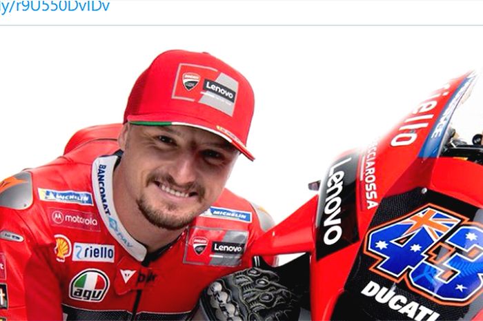 Jack Miller dalam peluncuran resmi tim Ducati Lenovo untuk MotoGP 2021.