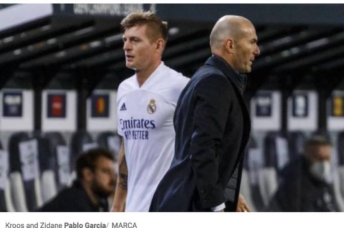 Gelandang Real Madrid, Toni Kroos, memprediksi drama soal masa depan pelatih klubnya, Zinedine Zidane, akan terulang dalam waktu dekat.  
