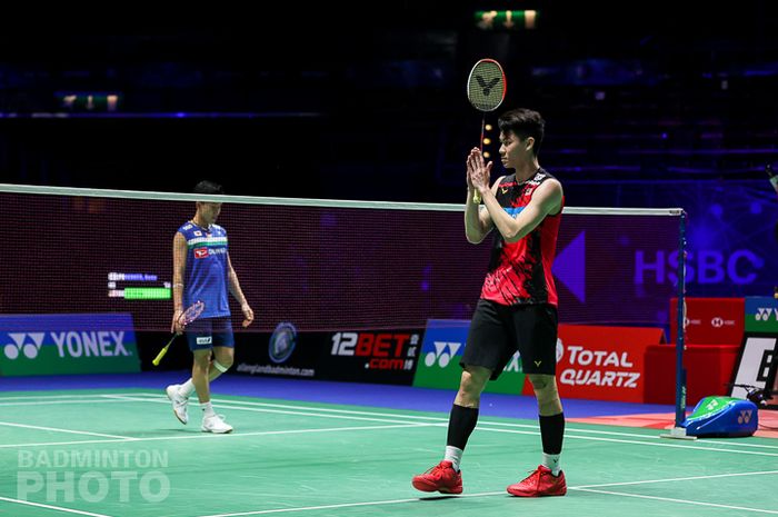 Selebrasi Lee Zii Jia usai mengalahkan Kento Momota pada perempat final All England Open 2021, Jumat (19/3/2021)