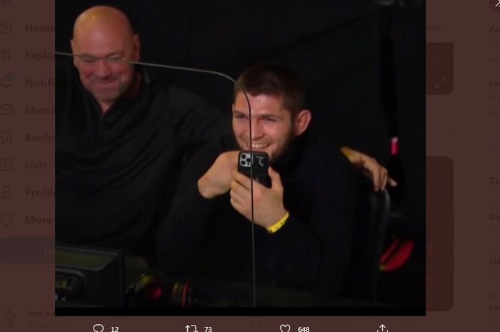 Khabib Nurmagomedov bersama Dana White di UFC Vegas 22