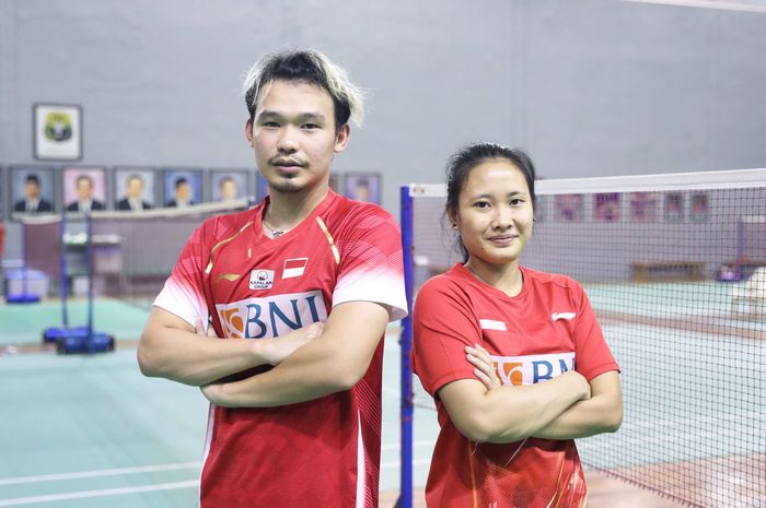 Pasangan ganda campuran Indonesia,  Rinov Rivaldy dan Pitha Haningtyas Mentari.