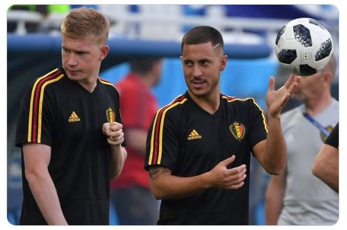Kevin De Bruyne (kiri) dan Eden Hazard terancam absen membela timnas Belgia dalam pertandingan perdananya di Grup B EURO 2020 karena cedera.