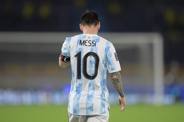 Megabintang timnas Argentina, Lionel Messi, dalam laga melawan Kolombia pada Kualifikasi Piala Dunia 2022.