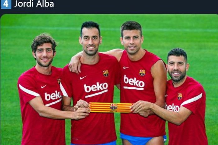 4 kapten Barcelona, dari kiri ke kanan: Sergi Roberto, Sergio Busquets, Gerard Pique, dan Jordi Alba.